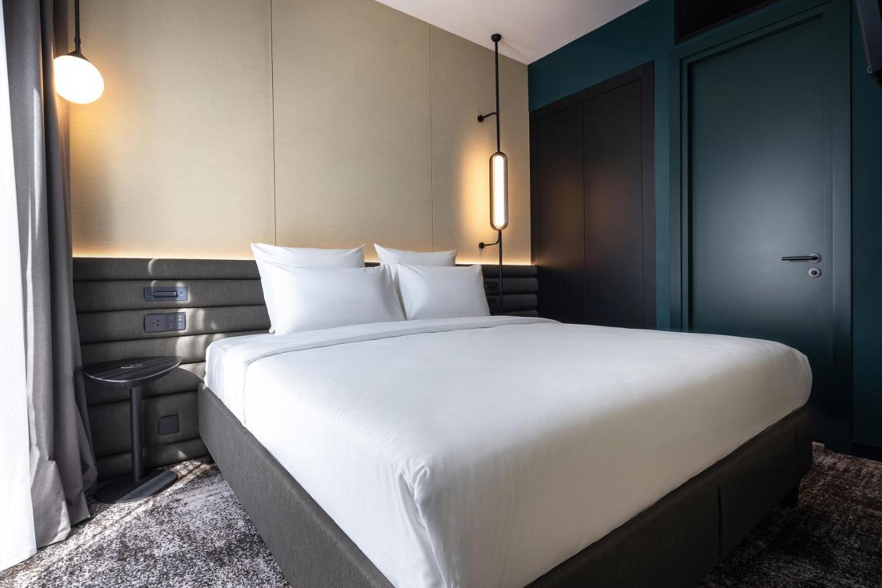 Novotel Living Almaty Jetisu Kültér fotó