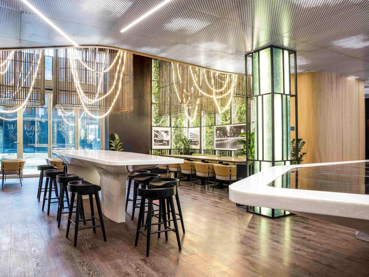 Novotel Living Almaty Jetisu Kültér fotó