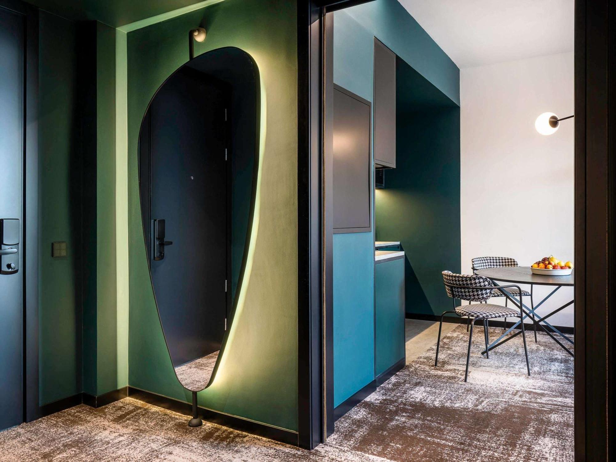 Novotel Living Almaty Jetisu Kültér fotó
