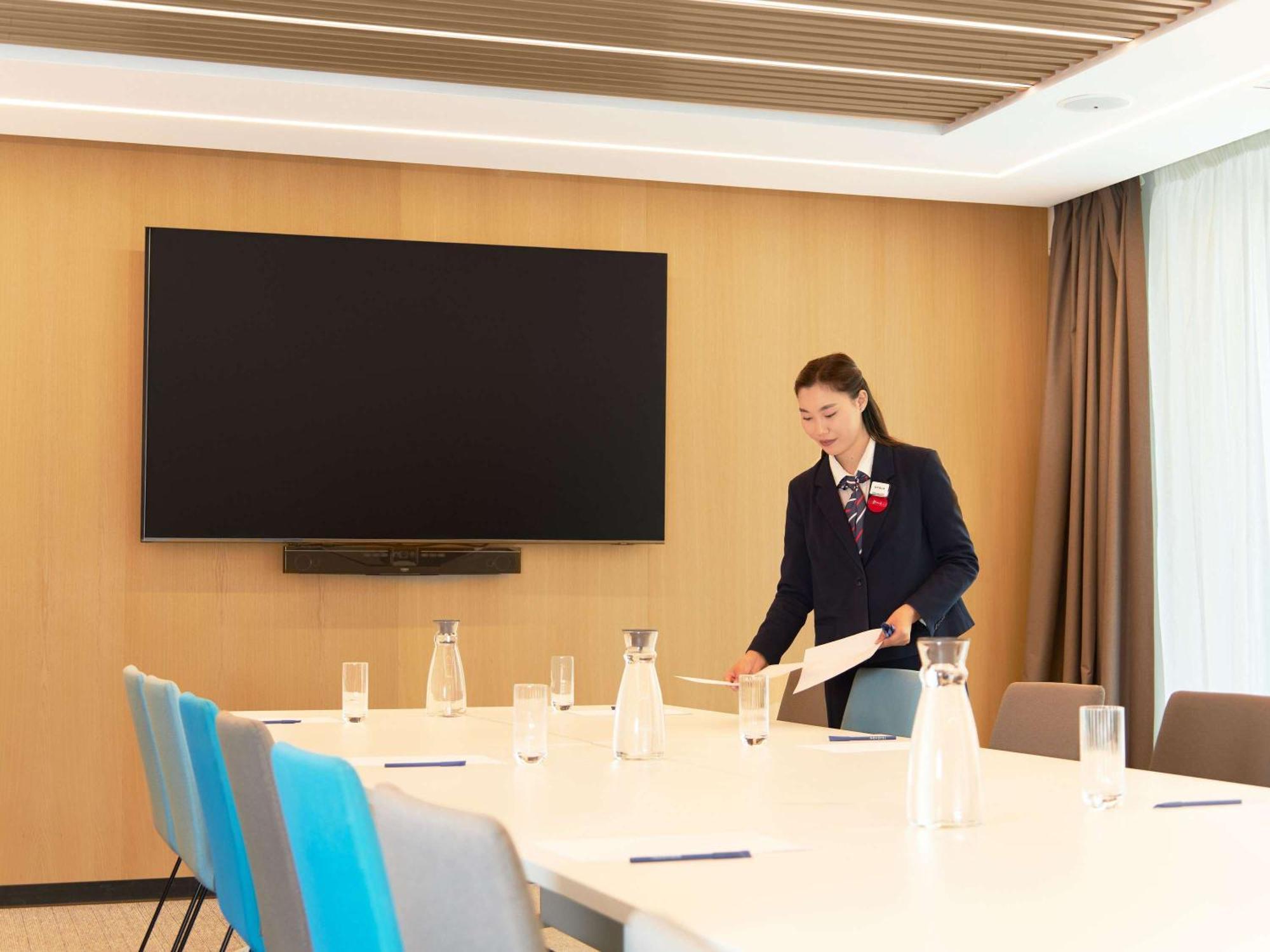 Novotel Living Almaty Jetisu Kültér fotó