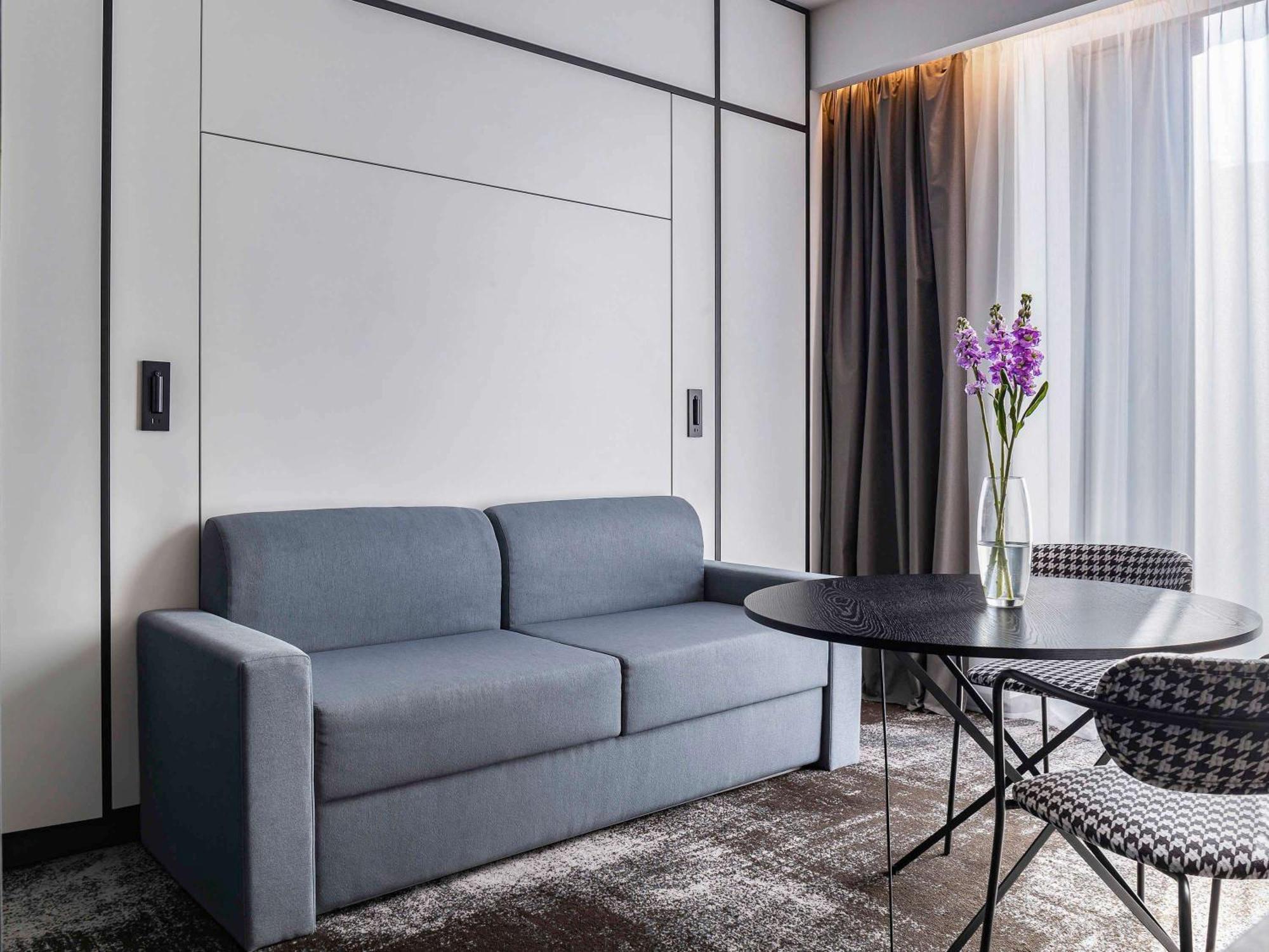 Novotel Living Almaty Jetisu Kültér fotó